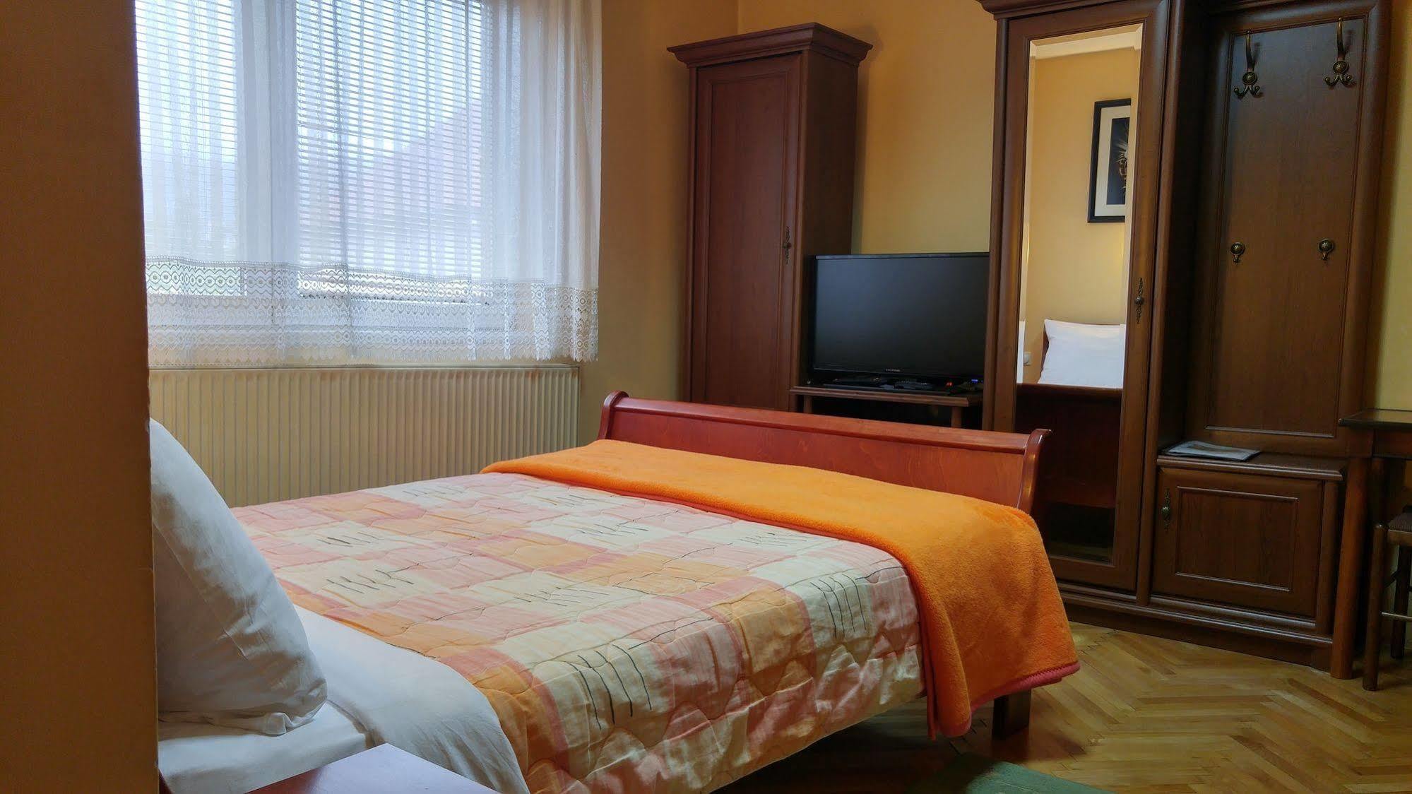 Hotel Cile โคลาชิน ภายนอก รูปภาพ