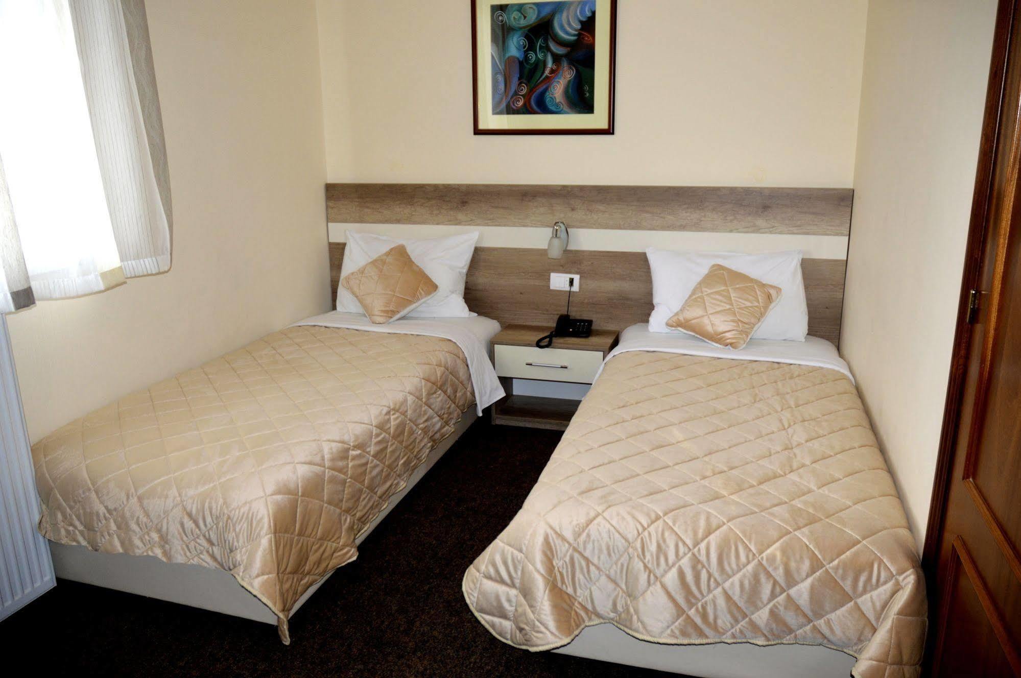Hotel Cile โคลาชิน ภายนอก รูปภาพ